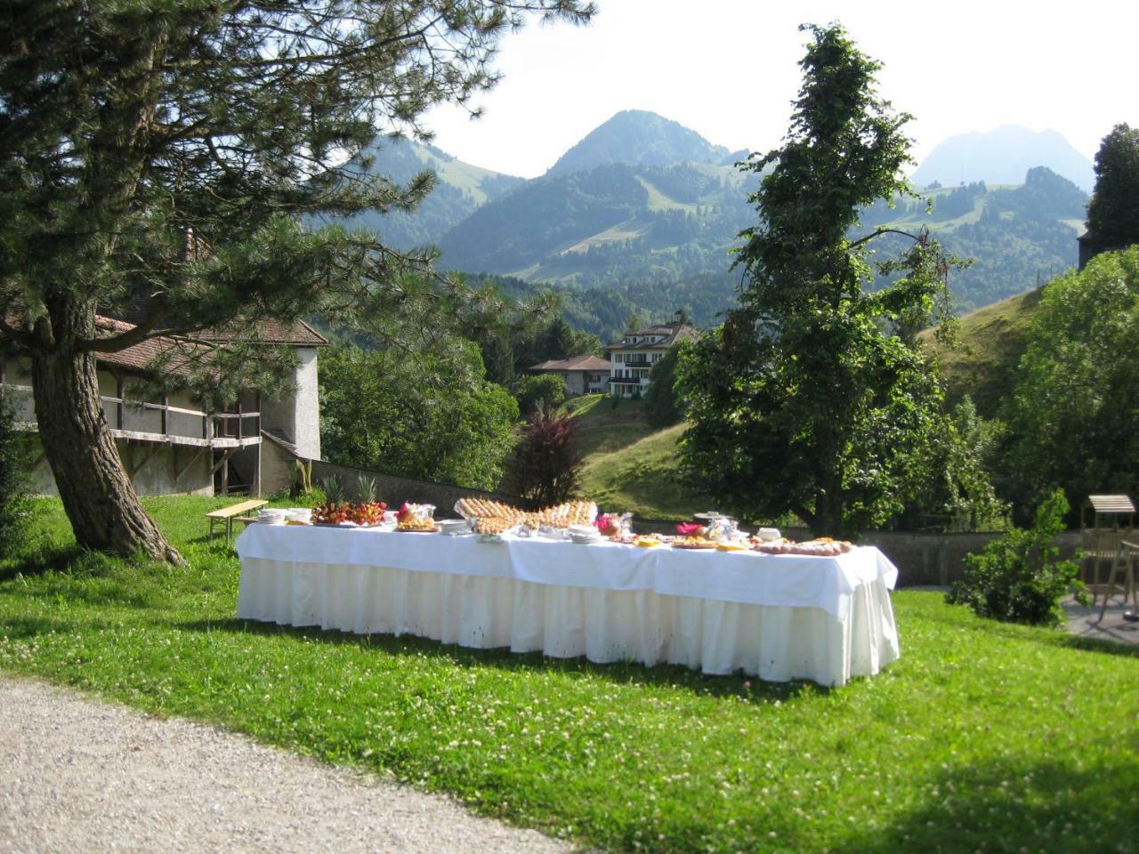 Le Saint Georges Hotel Gruyeres Exterior photo